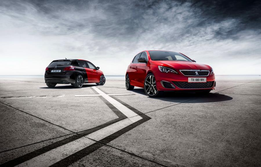  Peugeot 308 GTi 2015 года  (фото 3 из 65)
